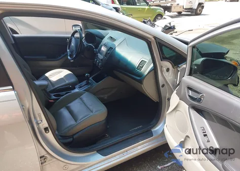 2016 Kia Forte Ex из США, поврежденный, VIN KNAFZ4A88G5473568